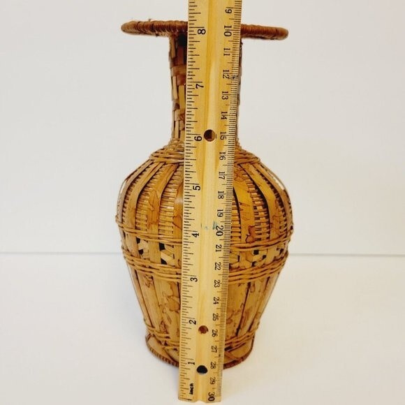 Handmade Bottle Neck Wicker Basket - Picture 9 of 9